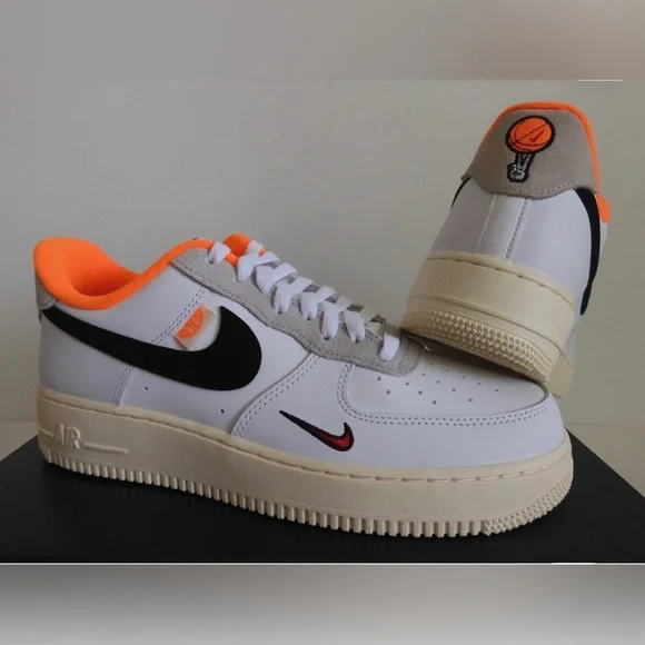 Air Force 1 - Picture 3 of 7